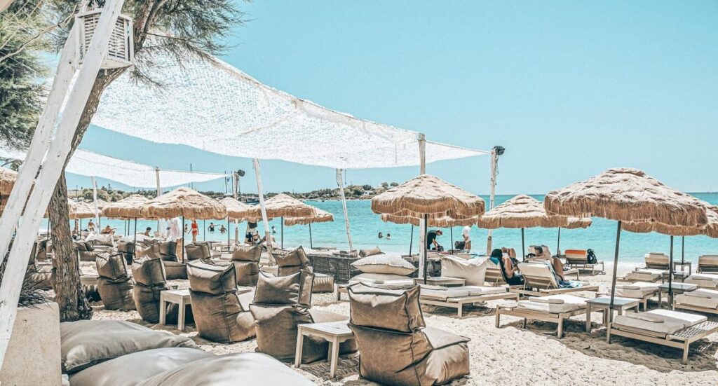 naxos beach clubs
