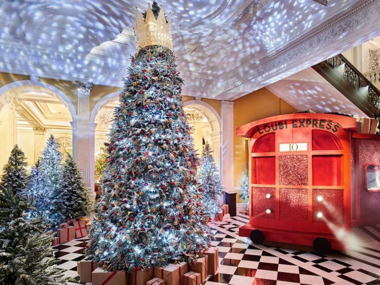 Home 8 christmas hotels