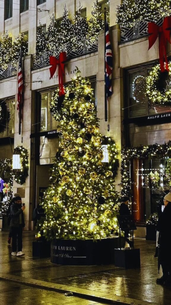 Christmas Lights London Walking Route 15 10