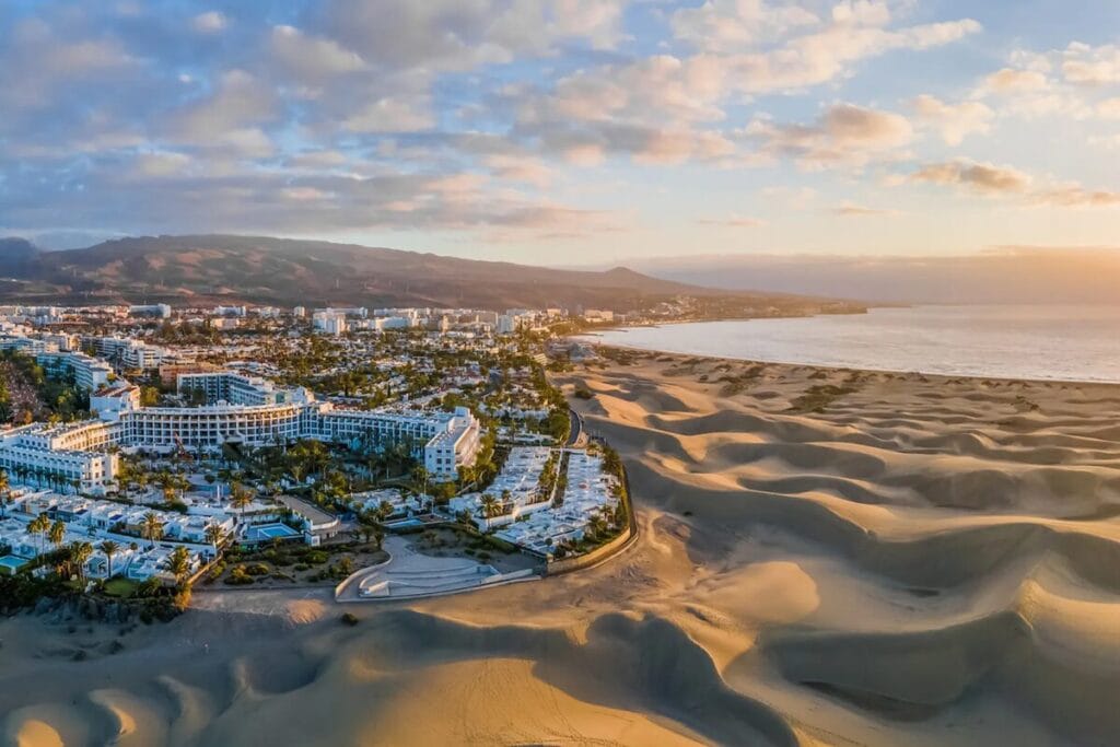 Where to Travel in February: The Best Sun, City & Ski Escapes 2 1