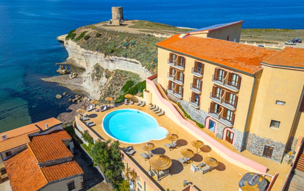 Sardinia Hotels 45 la baja