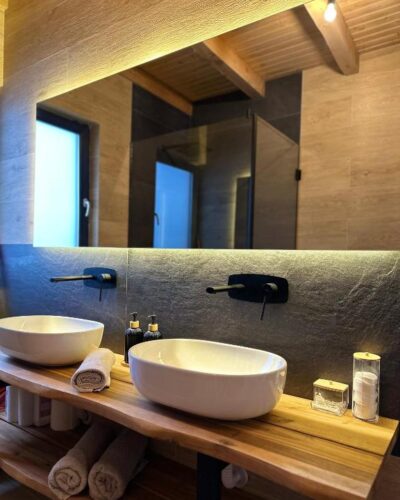 Top Villas in Romania: Chalet stays in Nature 108 524077923