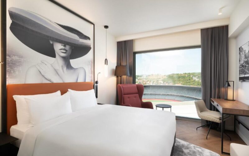 Radisson (1)