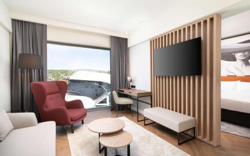 Radisson (2)