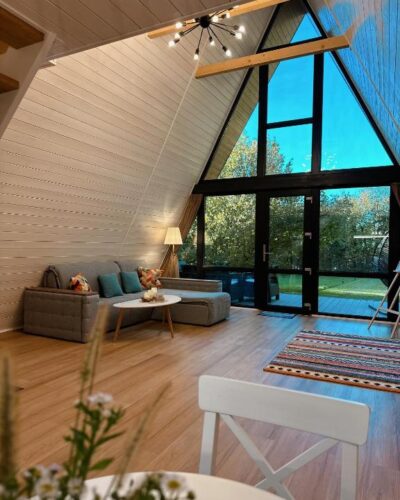 Top Villas in Romania: Chalet stays in Nature 81 aret (10)