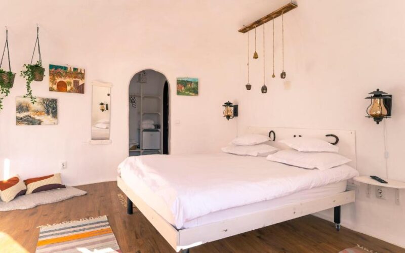 Top Villas in Romania: Chalet stays in Nature 46 dealul verde (2)