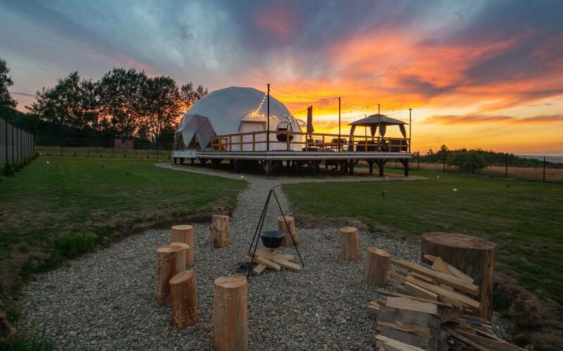 Top Villas in Romania: Chalet stays in Nature 22 dome (8)