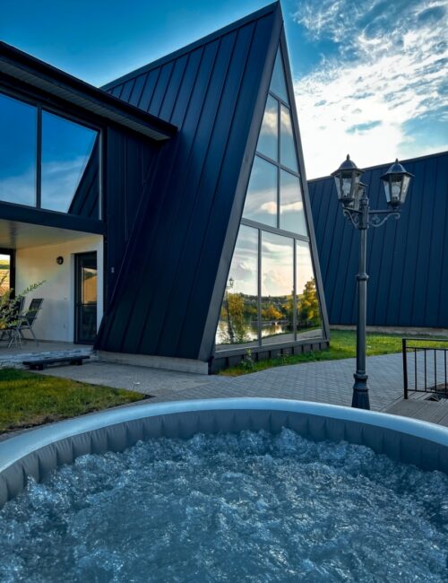 Top Villas in Romania: Chalet stays in Nature 69 fantasy (11)