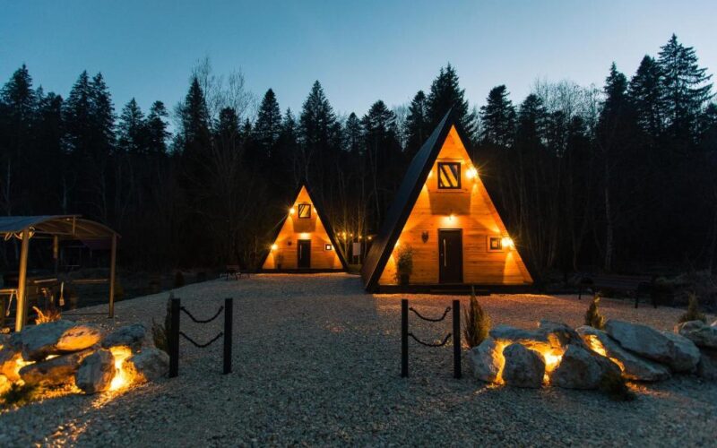 Top Villas in Romania: Chalet stays in Nature 27 palo (3)