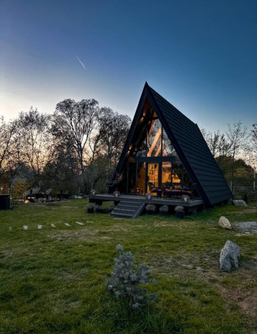 Top Villas in Romania: Chalet stays in Nature 52 porumbacu (2)